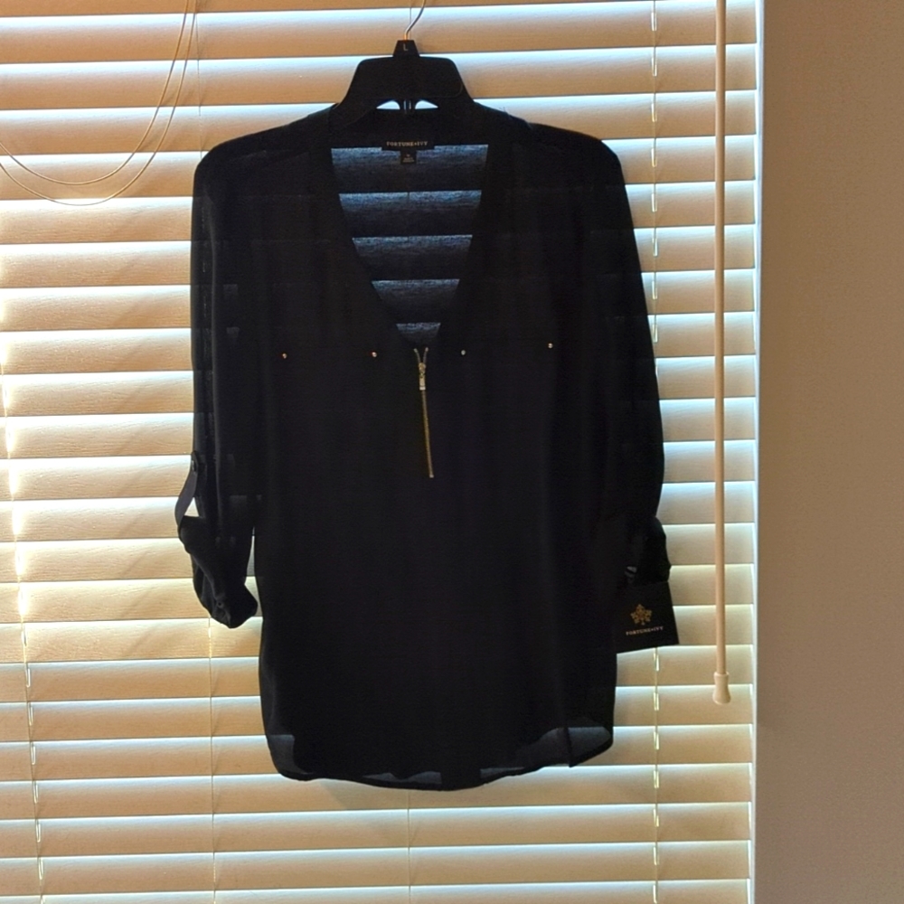 Silky black top
